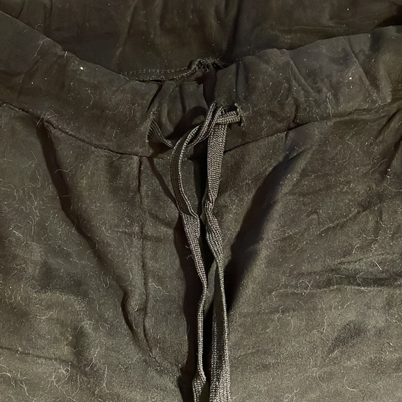 Soft black pants - Picture 3 of 4